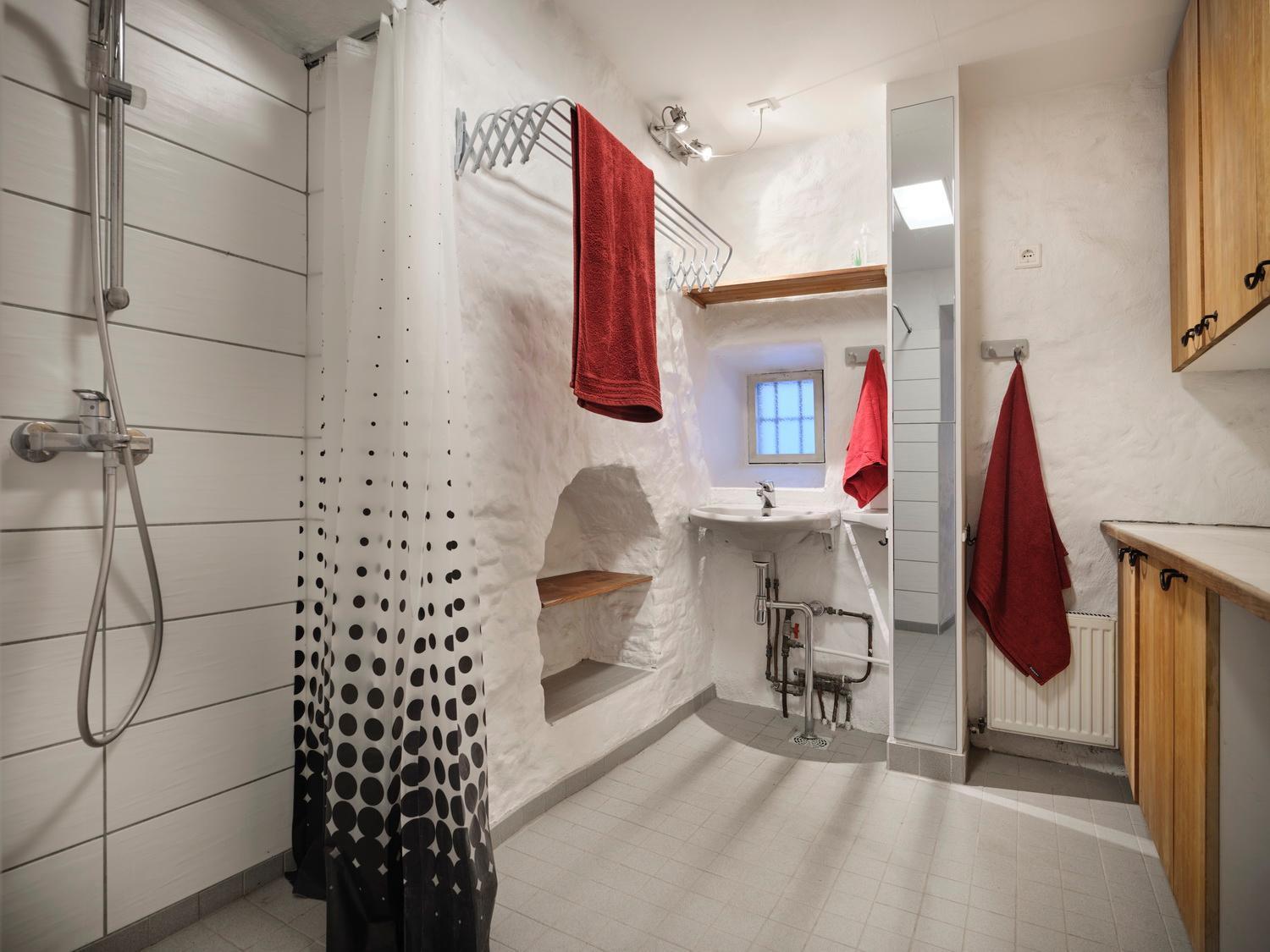 Historic Apartment With Private Garden In Old Town Tallinn Extérieur photo